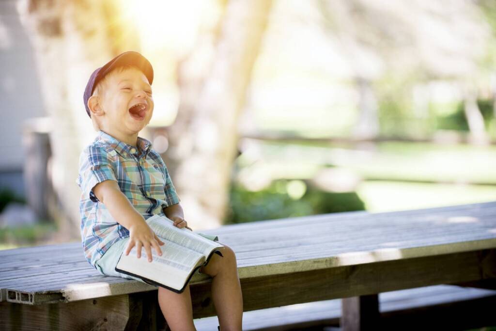 天天張嘴大笑,保證「笑」到病除 - 封面圖