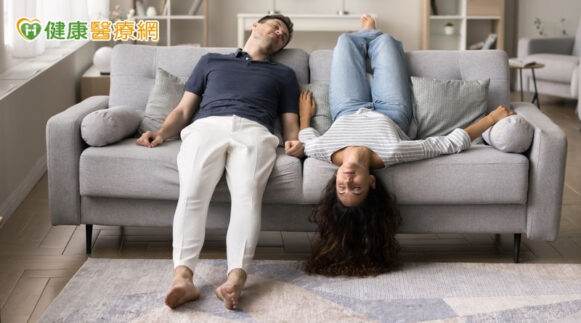 別再說太累沒時間運動！專家教「久坐族10招」輕鬆就… - 封面圖